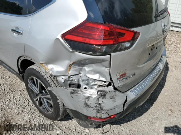 ✅ 2017 Nissan Rogue S • VIN: JN8AT2MV8HW023505 • Lot: 59748042. Wystawiony na Copart z przebiegiem 82 847 mil. Bezpłatny archiwum sprzedaży aukcyjnych z USA i szczegółowy raport historii pojazdu na DreamBid. Zdjęcie 9.