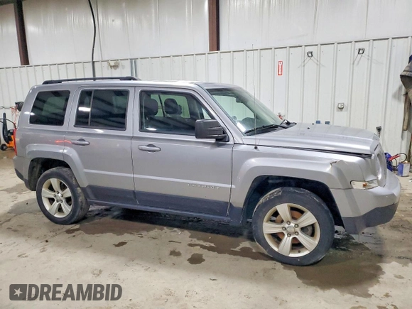 ✅ 2015 Jeep Patriot High Altitude • VIN: 1C4NJRFB4FD272200 • Lot: 47101856. Wystawiony na Copart z przebiegiem 84 196 mil. Bezpłatny archiwum sprzedaży aukcyjnych z USA i szczegółowy raport historii pojazdu na DreamBid. Zdjęcie 4.