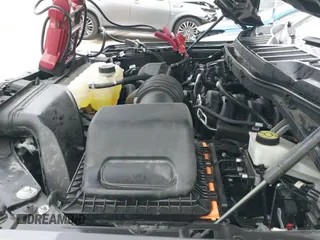 ✅ 2023 Ford F-150 XL • VIN: 1FTFW1E53PKE35127 • Lot: 43442512. Wystawiony na IAAI z przebiegiem 33 528 mil. Bezpłatny archiwum sprzedaży aukcyjnych z USA i szczegółowy raport historii pojazdu na DreamBid. Zdjęcie 20.