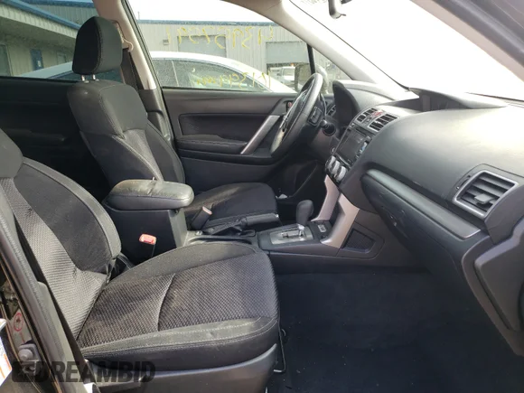 ✅ 2018 Subaru Forester Premium • VIN: JF2SJAGC8JH485634 • Lot: 43957591. Wystawiony na Copart z przebiegiem 101 399 mil. Bezpłatny archiwum sprzedaży aukcyjnych z USA i szczegółowy raport historii pojazdu na DreamBid. Zdjęcie 5.