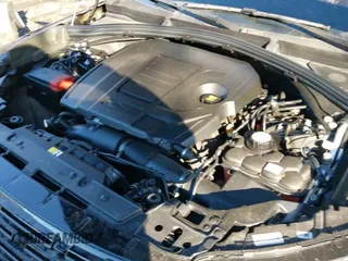 ✅ 2025 Land Rover Range Rover Velar Dynamic SE • VIN: SALYL2EX7SA391827 • Lot: 41430644. Listed on IAAI with 4,063 mi. Free auction sales archive from the USA and detailed vehicle history report at DreamBid. Image 19.