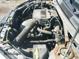 ✅ 2005 Toyota RAV4 • VIN: JTEHD20V450049736 • Lot: 43502087. Wystawiony na IAAI z przebiegiem 251 628 mil. Bezpłatny archiwum sprzedaży aukcyjnych z USA i szczegółowy raport historii pojazdu na DreamBid. Zdjęcie 12.