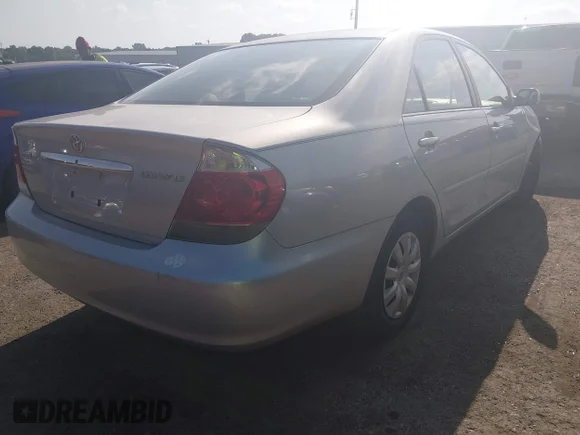 ✅ 2006 Toyota Camry LE • VIN: 4T1BE32K06U150875 • Lot: 45497563. Wystawiony na IAAI z przebiegiem 84 812 mil. Bezpłatny archiwum sprzedaży aukcyjnych z USA i szczegółowy raport historii pojazdu na DreamBid. Zdjęcie 4.