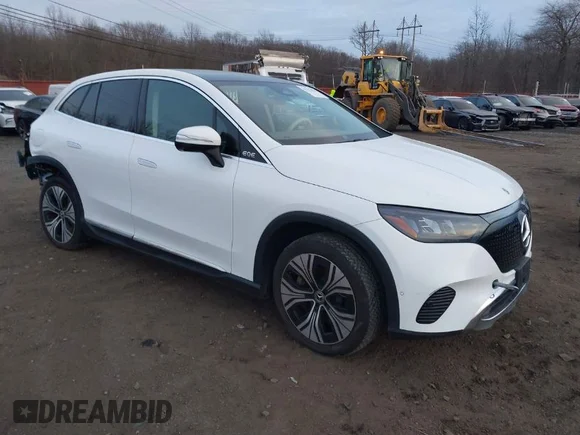 ✅ 2023 Mercedes-Benz EQE 350 • VIN: 4JGGM1CB3PA009006 • Lot: 41352034. Wystawiony na IAAI z przebiegiem 25 860 mil. Bezpłatny archiwum sprzedaży aukcyjnych z USA i szczegółowy raport historii pojazdu na DreamBid. Zdjęcie 1.