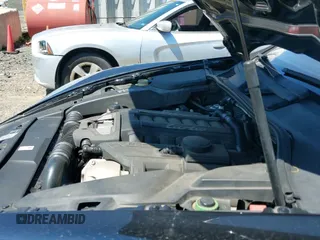 ✅ 2011 Porsche Cayenne Turbo • VIN: WP1AC2A22BLA86385 • Lot: 42942236. Listed on IAAI with 173,136 mi. Free auction sales archive from the USA and detailed vehicle history report at DreamBid. Image 19.