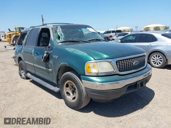 ✅ 2000 Ford Expedition XLT • VIN: 1FMRU1563YLC33035 • Lot: 42000620. Wystawiony na IAAI z przebiegiem 288 055 mil. Bezpłatny archiwum sprzedaży aukcyjnych z USA i szczegółowy raport historii pojazdu na DreamBid. Zdjęcie 1.