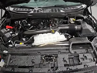 ✅ 2025 Ford F-150 XLT • VIN: 1FTFW3L82SKE89861 • Lot: 92945965. Wystawiony na Copart z przebiegiem 6 004 mil. Bezpłatny archiwum sprzedaży aukcyjnych z USA i szczegółowy raport historii pojazdu na DreamBid. Zdjęcie 14.