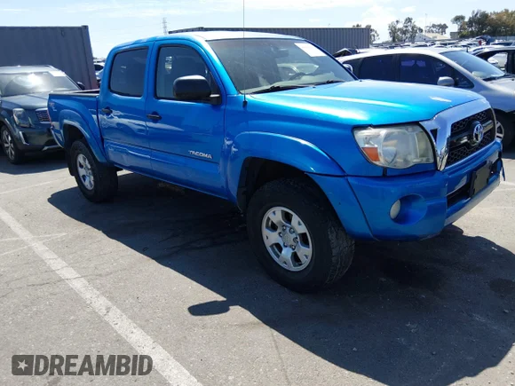 ✅ 2005 Toyota Tacoma PreRunner • VIN: 3TMJU62N55M005476 • Lot: 44956828. Wystawiony na IAAI z przebiegiem 235 387 mil. Bezpłatny archiwum sprzedaży aukcyjnych z USA i szczegółowy raport historii pojazdu na DreamBid. Zdjęcie 1.