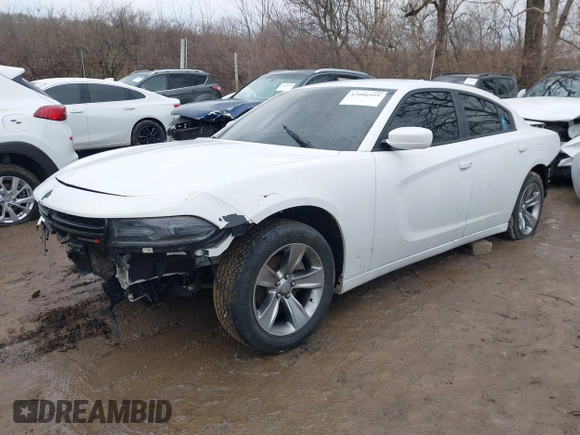 ✅ 2016 Dodge Charger SXT • VIN: 2C3CDXHG3GH257935 • Lot: 43906999. Wystawiony na IAAI z przebiegiem 165 352 mil. Bezpłatny archiwum sprzedaży aukcyjnych z USA i szczegółowy raport historii pojazdu na DreamBid. Zdjęcie 2.