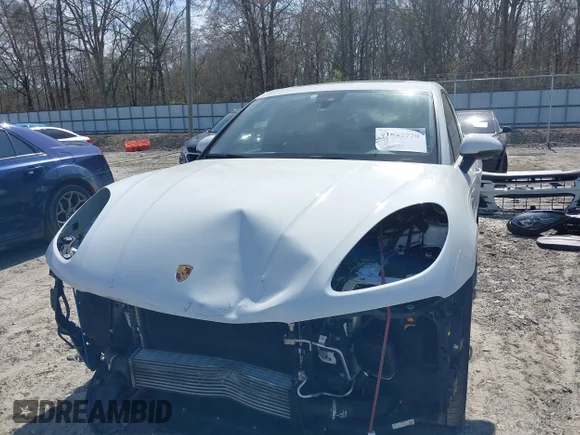 ✅ 2021 Porsche Macan • VIN: WP1AA2A51MLB12543 • Lot: 41842770. Listed on IAAI with 48,000 mi. Free auction sales archive from the USA and detailed vehicle history report at DreamBid. Image 6.