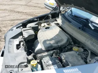 ✅ 2018 Jeep Cherokee Latitude Tech Connect • VIN: 1C4PJLCB1JD513357 • Lot: 43106263. Wystawiony na IAAI z przebiegiem 163 141 mil. Bezpłatny archiwum sprzedaży aukcyjnych z USA i szczegółowy raport historii pojazdu na DreamBid. Zdjęcie 19.