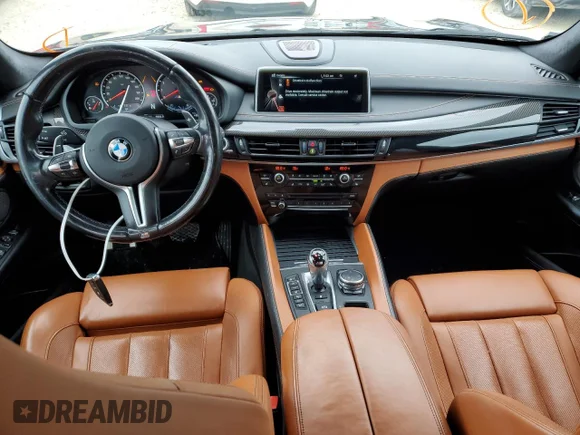 ✅ 2016 BMW X5 M • VIN: 5YMKT6C54G0R79260 • Lot: 71881962. Wystawiony na Copart z przebiegiem 61 979 mil. Bezpłatny archiwum sprzedaży aukcyjnych z USA i szczegółowy raport historii pojazdu na DreamBid. Zdjęcie 8.