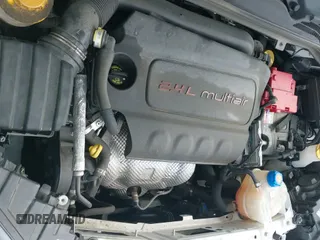 ✅ 2022 Ram ProMaster City Cargo Tradesman • VIN: ZFBHRFAB5N6Y63461 • Lot: 42683562. Wystawiony na IAAI z przebiegiem 60 490 mil. Bezpłatny archiwum sprzedaży aukcyjnych z USA i szczegółowy raport historii pojazdu na DreamBid. Zdjęcie 18.