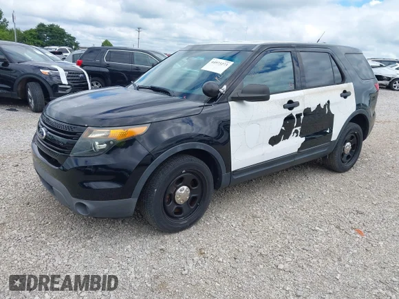 ✅ 2015 Ford Police Interceptor Utility • VIN: 1FM5K8AR5FGB03552 • Lot: 44973273. Wystawiony na IAAI z przebiegiem 60 499 mil. Bezpłatny archiwum sprzedaży aukcyjnych z USA i szczegółowy raport historii pojazdu na DreamBid. Zdjęcie 2.