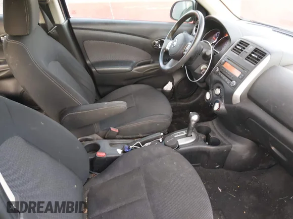 ✅ 2014 Nissan Versa S • VIN: 3N1CN7AP1EL839266 • Lot: 44128028. Wystawiony na IAAI z przebiegiem 83 884 mil. Bezpłatny archiwum sprzedaży aukcyjnych z USA i szczegółowy raport historii pojazdu na DreamBid. Zdjęcie 5.