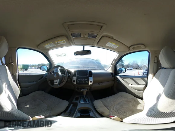 ✅ 2018 Nissan Frontier SV • VIN: 1N6DD0ER8JN758439 • Lot: 44176900. Wystawiony na IAAI z przebiegiem 112 943 mil. Bezpłatny archiwum sprzedaży aukcyjnych z USA i szczegółowy raport historii pojazdu na DreamBid. Zdjęcie 18.