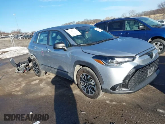 ✅ 2024 Toyota Corolla Cross Hybrid S • VIN: 7MUFBABG5RV026050 • Lot: 41655929. Wystawiony na IAAI z przebiegiem 19 382 mil. Bezpłatny archiwum sprzedaży aukcyjnych z USA i szczegółowy raport historii pojazdu na DreamBid. Zdjęcie 1.