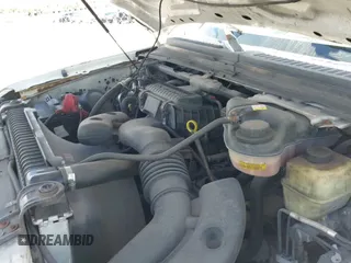 ✅ 2005 Ford F-250 XL • VIN: 1FTSX20555ED00073 • Лот: 42786038. Опубликован ранее на IAAI с пробегом 160 370 миль. Бесплатный доступ к архиву аукционных продаж из США и подробный отчёт об истории автомобиля на DreamBid. Изображение 19.