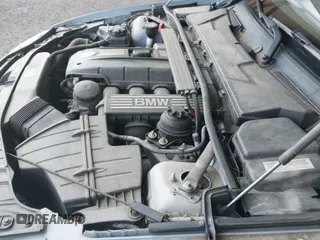 ✅ 2009 BMW 1 Series 128i • VIN: WBAUN13549VH80522 • Lot: 42468682. Wystawiony na IAAI z przebiegiem 136 314 mil. Bezpłatny archiwum sprzedaży aukcyjnych z USA i szczegółowy raport historii pojazdu na DreamBid. Zdjęcie 12.