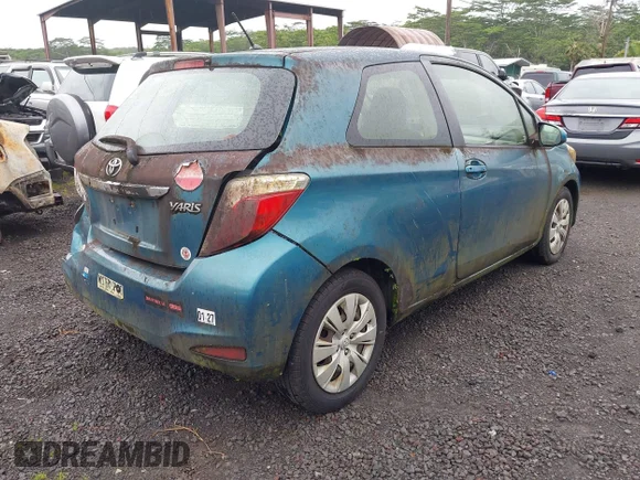 ✅ 2013 Toyota Yaris LE • VIN: JTDJTUD35DD572591 • Lot: 44610882. Wystawiony na IAAI z przebiegiem 143 163 mil. Bezpłatny archiwum sprzedaży aukcyjnych z USA i szczegółowy raport historii pojazdu na DreamBid. Zdjęcie 4.