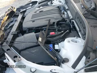 ✅ 2025 Volvo XC60 Plus • VIN: YV4M12RC4S1182920 • Lot: 43515663. Wystawiony na IAAI z przebiegiem 14 342 mil. Bezpłatny archiwum sprzedaży aukcyjnych z USA i szczegółowy raport historii pojazdu na DreamBid. Zdjęcie 25.