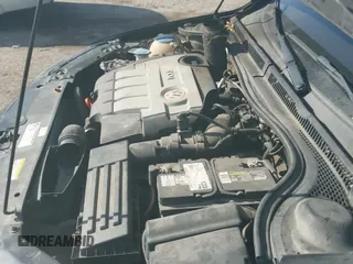 ✅ 2013 Volkswagen Jetta TDI w/Premium/Nav • VIN: 3VWLL7AJ5DM439585 • Lot: 43718217. Listed on IAAI with 132,401 mi. Free auction sales archive from the USA and detailed vehicle history report at DreamBid. Image 19.