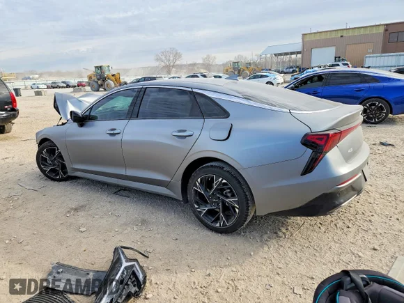✅ 2026 Kia K5 GT-Line • VIN: KNAG64J75T5411883 • Lot: 78885455. Wystawiony na Copart z przebiegiem Nie podano. Bezpłatny archiwum sprzedaży aukcyjnych z USA i szczegółowy raport historii pojazdu na DreamBid. Zdjęcie 2.