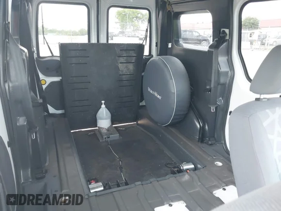 ✅ 2010 Ford Transit Connect XLT • VIN: NM0KS9BNXAT029535 • Lot: 42774925. Wystawiony na IAAI z przebiegiem 40 005 mil. Bezpłatny archiwum sprzedaży aukcyjnych z USA i szczegółowy raport historii pojazdu na DreamBid. Zdjęcie 8.