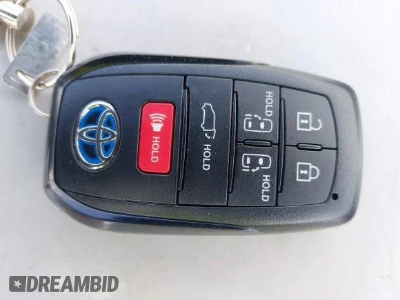 ✅ 2024 Toyota Sienna XLE • VIN: 5TDJRKEC4RS185592 • Lot: 44268795. Wystawiony na IAAI z przebiegiem 80 144 mil. Bezpłatny archiwum sprzedaży aukcyjnych z USA i szczegółowy raport historii pojazdu na DreamBid. Zdjęcie 11.