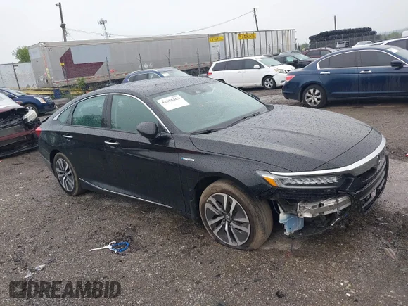 ✅ 2020 Honda Accord Touring • VIN: 1HGCV3F93LA016411 • Лот: 42355462. Опубліковано раніше на IAAI з пробігом 99 137 миль. Безкоштовний доступ до архіву аукціонних продажів зі США та докладний звіт про історію автомобіля на DreamBid. Зображення 1.