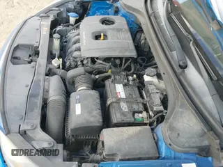 ✅ 2017 Hyundai Elantra SE • VIN: KMHD84LF9HU162680 • Lot: 43516368. Listed on IAAI with 86,303 mi. Free auction sales archive from the USA and detailed vehicle history report at DreamBid. Image 21.