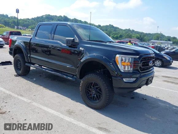 ✅ 2023 Ford F-150 XLT • VIN: 1FTFW1E51PKF15882 • Lot: 42662333. Wystawiony na IAAI z przebiegiem 14 500 mil. Bezpłatny archiwum sprzedaży aukcyjnych z USA i szczegółowy raport historii pojazdu na DreamBid. Zdjęcie 1.