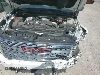 ✅ 2022 GMC Sierra 2500HD Denali • VIN: 1GT49REY1NF189191 • Lot: 71779345. Listed on Copart with 33,560 mi. Free auction sales archive from the USA and detailed vehicle history report at DreamBid. Image 13.