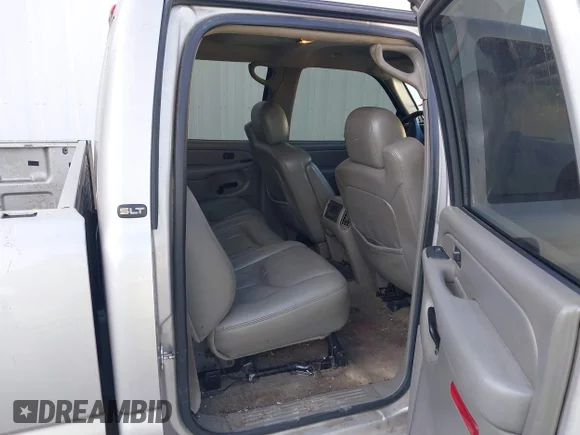 ✅ 2005 GMC Sierra 2500HD Work Truck • VIN: 1GTHK23295F873868 • Лот: 43118601. Опубликован ранее на IAAI с пробегом 314 236 миль. Бесплатный доступ к архиву аукционных продаж из США и подробный отчёт об истории автомобиля на DreamBid. Изображение 8.