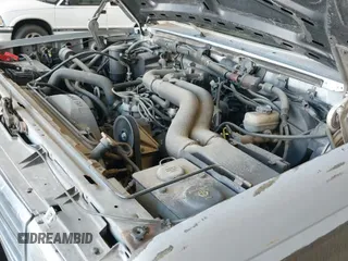 ✅ 1991 Ford F-250 • VIN: 1FTHX25G3MKA39966 • Lot: 42669671. Listed on IAAI with 889,505 mi. Free auction sales archive from the USA and detailed vehicle history report at DreamBid. Image 13.