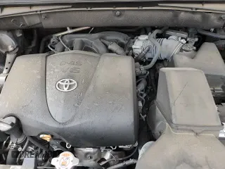 ✅ 2019 Toyota Highlander Limited • VIN: 5TDDZRFH4KS990207 • Лот: 71524705. Опубликован ранее на Copart с пробегом 76 098 миль. Бесплатный доступ к архиву аукционных продаж из США и подробный отчёт об истории автомобиля на DreamBid. Изображение 17.