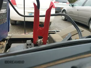 ✅ 2008 Mazda 3 i Touring • VIN: JM1BK12F581777760 • Lot: 41919385. Wystawiony na IAAI z przebiegiem 118 146 mil. Bezpłatny archiwum sprzedaży aukcyjnych z USA i szczegółowy raport historii pojazdu na DreamBid. Zdjęcie 12.