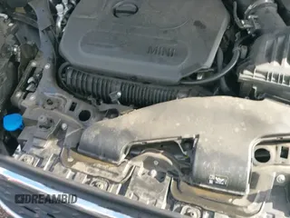 ✅ 2021 MINI Clubman Cooper S • VIN: WMWLV7C09M2N98258 • Lot: 40985670. Listed on IAAI with 14,336 mi. Free auction sales archive from the USA and detailed vehicle history report at DreamBid. Image 21.