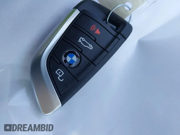 ✅ 2026 BMW M2 • VIN: 3MF23DM09T8F93821 • Lot: 44973518. Wystawiony na IAAI z przebiegiem 13 324 mil. Bezpłatny archiwum sprzedaży aukcyjnych z USA i szczegółowy raport historii pojazdu na DreamBid. Zdjęcie 11.