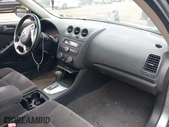 ✅ 2009 Nissan Altima SL • VIN: 1N4AL21E29N402089 • Lot: 45327067. Wystawiony na IAAI z przebiegiem 138 480 mil. Bezpłatny archiwum sprzedaży aukcyjnych z USA i szczegółowy raport historii pojazdu na DreamBid. Zdjęcie 5.