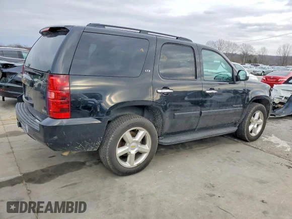 ✅ 2007 Chevrolet Tahoe LTZ • VIN: 1GNFK13037R430639 • Лот: 99311405. Опубликован ранее на Copart с пробегом 210 340 миль. Бесплатный доступ к архиву аукционных продаж из США и подробный отчёт об истории автомобиля на DreamBid. Изображение 3.