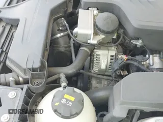 ✅ 2018 BMW 3 Series 320i • VIN: WBA8E1G52JNU93337 • Lot: 42663365. Listed on IAAI with 43,247 mi. Free auction sales archive from the USA and detailed vehicle history report at DreamBid. Image 19.