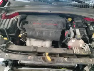 ✅ 2017 Jeep Renegade Sport • VIN: ZACCJBAB8HPG09199 • Lot: 89859545. Listed on Copart with 132,482 mi. Free auction sales archive from the USA and detailed vehicle history report at DreamBid. Image 17.