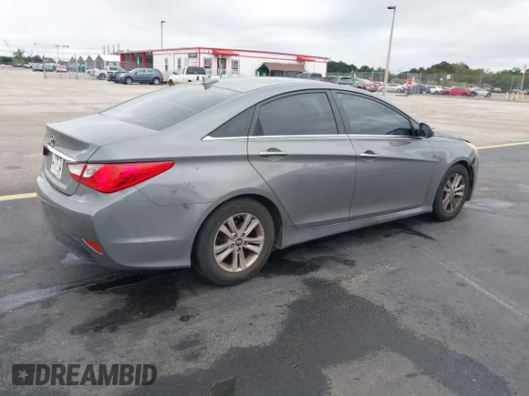 ✅ 2014 Hyundai Sonata GLS • VIN: 5NPEB4AC3EH849873 • Lot: 44172392. Wystawiony na IAAI z przebiegiem 131 451 mil. Bezpłatny archiwum sprzedaży aukcyjnych z USA i szczegółowy raport historii pojazdu na DreamBid. Zdjęcie 4.