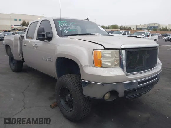 ✅ 2008 GMC Sierra 3500HD SRW SLT • VIN: 1GTHK336X8F167022 • Лот: 42013195. Опубликован ранее на IAAI с пробегом 292 323 миль. Бесплатный доступ к архиву аукционных продаж из США и подробный отчёт об истории автомобиля на DreamBid. Изображение 1.