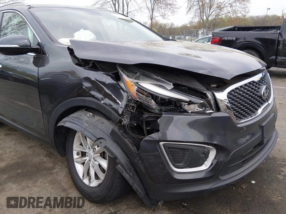✅ 2018 Kia Sorento LX • VIN: 5XYPG4A36JG369435 • Lot: 44866368. Listed on IAAI with 75,826 mi. Free auction sales archive from the USA and detailed vehicle history report at DreamBid. Image 6.