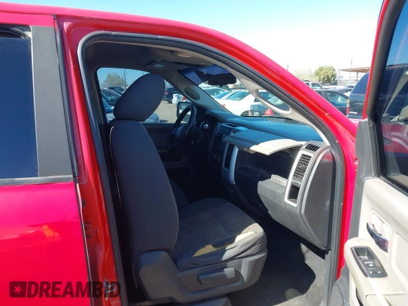 ✅ 2011 Ram 1500 ST • VIN: 1D7RV1GP1BS551018 • Lot: 44321201. Wystawiony na IAAI z przebiegiem 301 707 mil. Bezpłatny archiwum sprzedaży aukcyjnych z USA i szczegółowy raport historii pojazdu na DreamBid. Zdjęcie 5.
