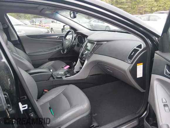✅ 2013 Hyundai Sonata Limited • VIN: KMHEC4A41DA076571 • Lot: 45130494. Listed on IAAI with 227,178 mi. Free auction sales archive from the USA and detailed vehicle history report at DreamBid. Image 5.