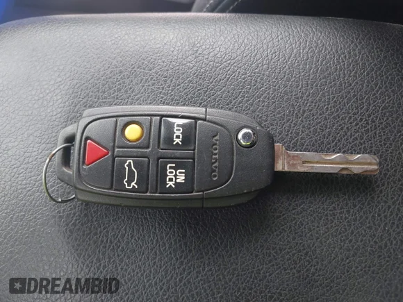 ✅ 2013 Volvo XC90 Premier Plus • VIN: YV4952CZ9D1628893 • Лот: 42158345. Опубліковано раніше на IAAI з пробігом 125 000 миль. Безкоштовний доступ до архіву аукціонних продажів зі США та докладний звіт про історію автомобіля на DreamBid. Зображення 11.