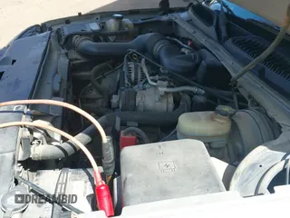 ✅ 2005 Chevrolet Silverado 1500 Work Truck • VIN: 1GCEC14X85Z246758 • Lot: 43175816. Listed on IAAI with 199,824 mi. Free auction sales archive from the USA and detailed vehicle history report at DreamBid. Image 12.